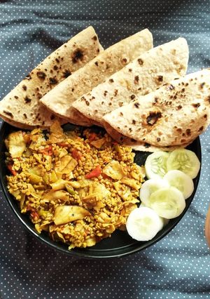 A picture of Methi papad sabzi (Fenugreek).