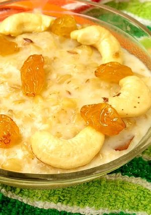 A picture of Whole wheat kheer.