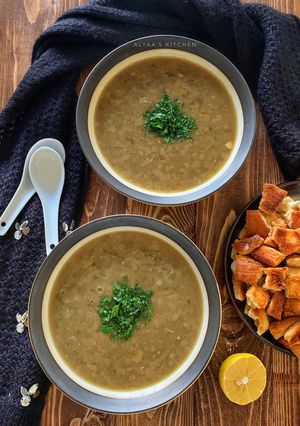 صورة لوصفة شوربة الماش مع زيت الزيتون 🍵