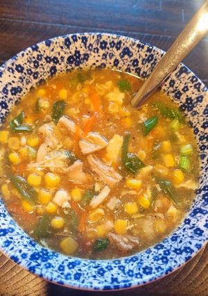 A picture of Sweet Corn Chicken and Egg Drop Soup.