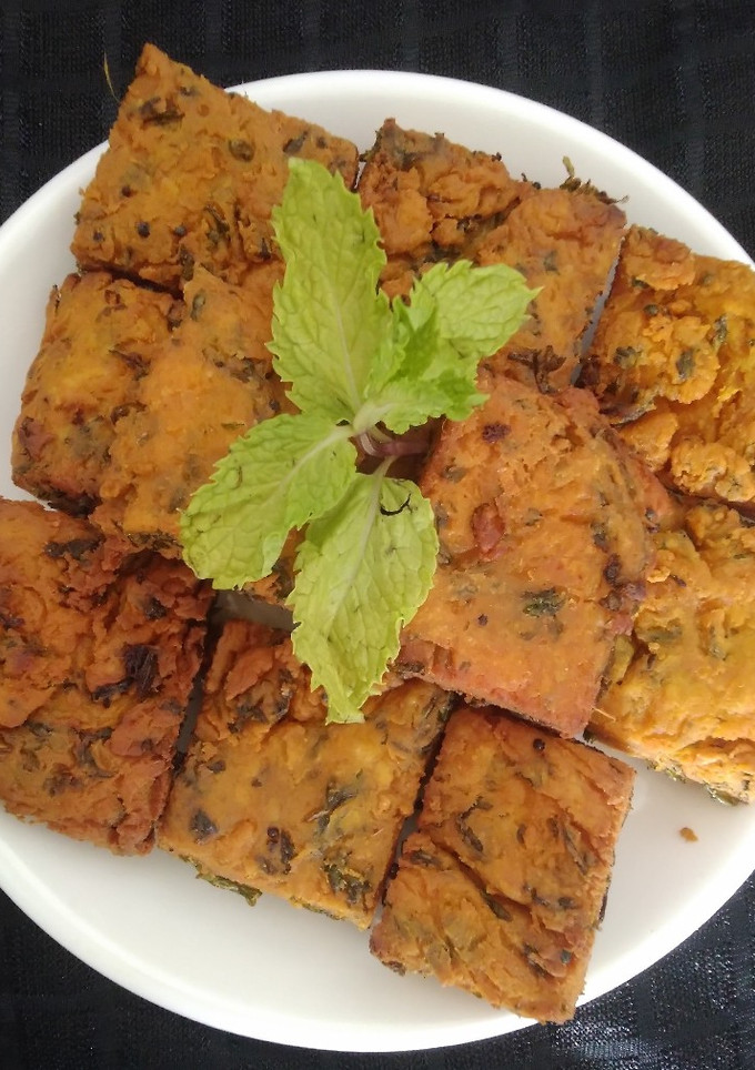કોથંબિર વડી (Kothambir Vadi Recipe In Gujarati) રેસીપી મુખ્ય ફોટો