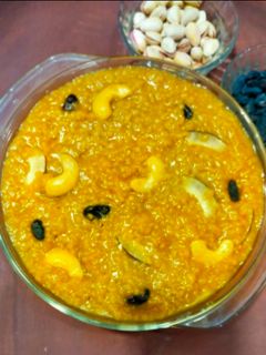 गव्हाची खीर (gavyachi kheer recipe in marathi) रेसिपी चे मुख्य फोटो 