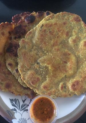 A picture of Methi thepla.