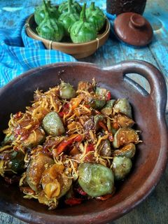 Foto resep Tumis terong lalap