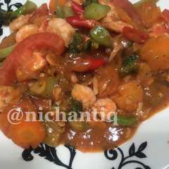 A picture of Udang Sayur Saus BBQ.
