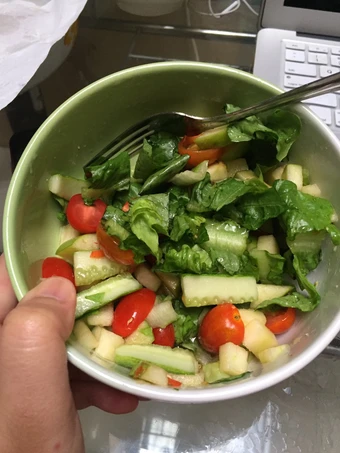 Langkah Gampang Membuat Resep  Super Simple Salad yang Bisa Manjain Lidah, Menggugah Selera