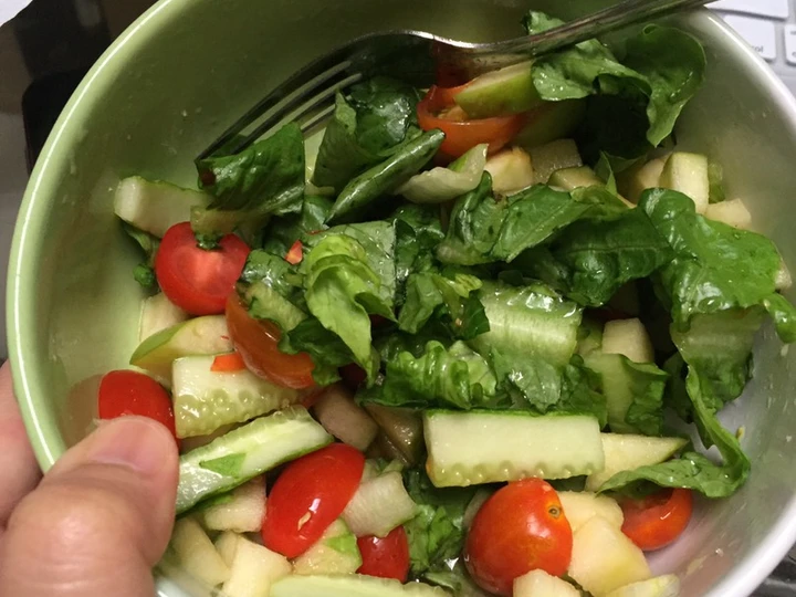 Langkah Gampang Membuat Resep  Super Simple Salad yang Bisa Manjain Lidah, Menggugah Selera