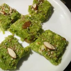 A picture of Ghiya ke barfi.