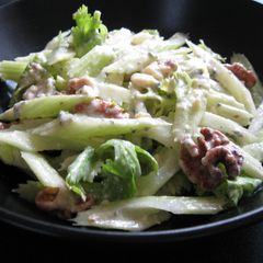 A picture of Celery & Blue Cheese Salad.