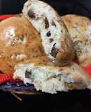 Pan con Chicharrones y orégano