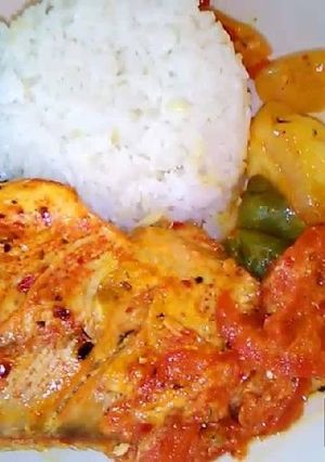 A picture of Fish stew white rice.