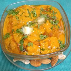 A picture of Batata Musallam (Mughlai Aloo Masala).