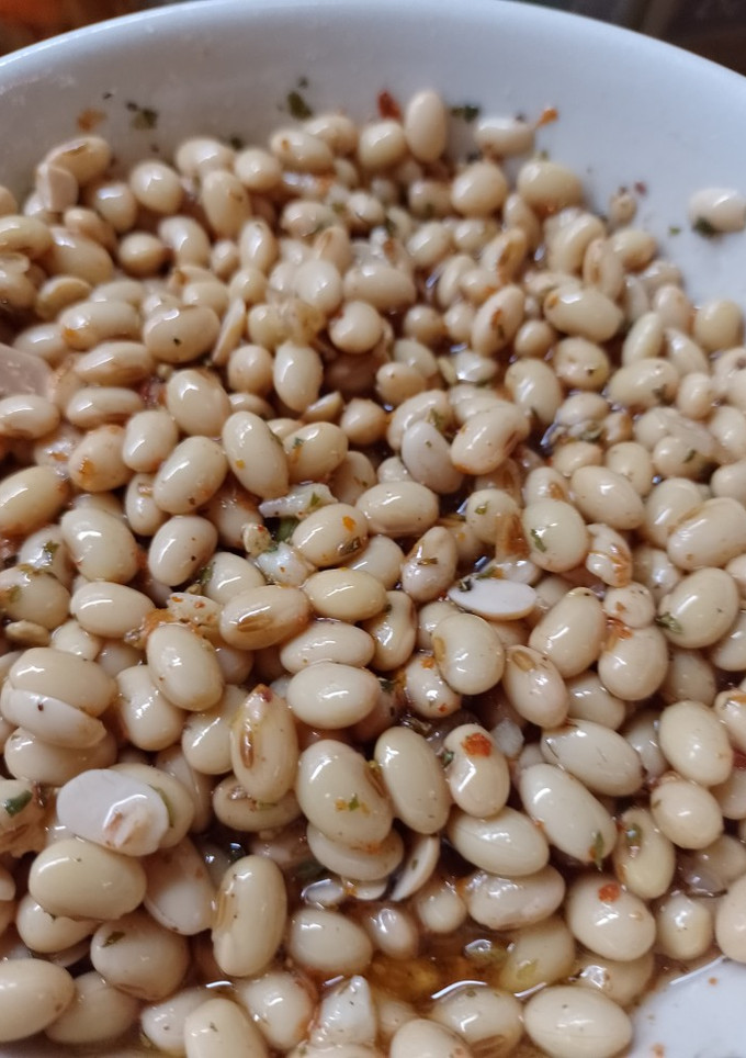 Una foto de Porotos de soja en escabeche