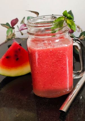A picture of Watermelon Amla smoothie.