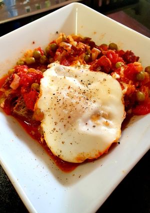 Una foto de Huevos a la flamenca picantes 🌶💥