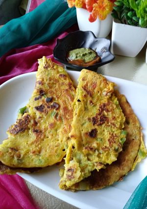 वेज चीला(veg chila recipe in hindi) रेसिपी मुख्य फोटो