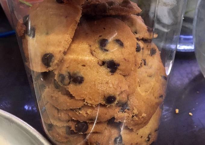 Easy Chocolate Chip Cookies