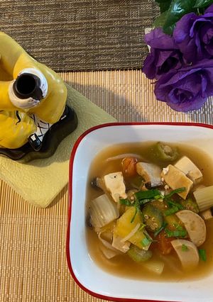 A picture of Vegetarian Sour Soup (Canh Chua Chay).