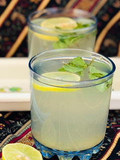 A picture of Lemonade.