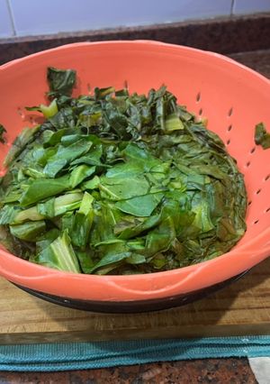 Una foto de Cocinar acelga o espinaca en microondas