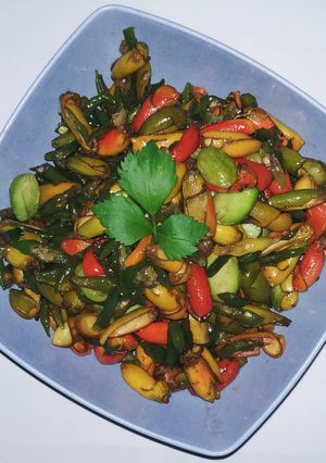 Foto resep Tumis Kulit Melinjo Bledek