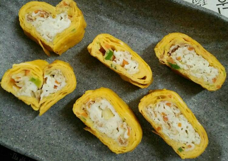 Gyeran-mari (계란말이) - Korean Rolled Egg Omelette