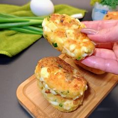A picture of Why is it so delicious — not cutlets, not pies! Cool idea for breakfast! 🥚🧀.