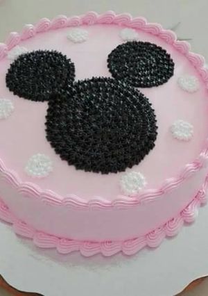 Una foto de Pastel de chocolate de minnie mouse