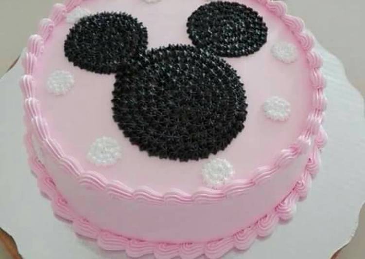 Pastel De Chocolate De Minnie Mouse Receta De Sandra Gutierrez Cookpad