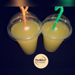 A picture of Ginger+cucumber+pineapple juice.