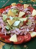 Salade castelfranco aux tomates, jambon blanc et tome de chèvre
