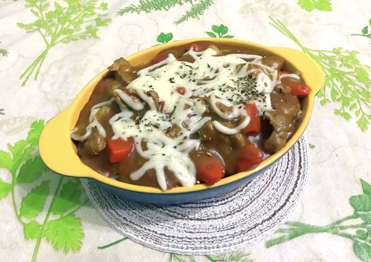 咖哩牛肉芝士焗飯