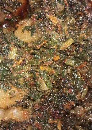 A picture of Chicken palak.
