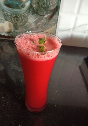 A picture of Mixed fruit juice.