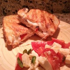 A picture of Caprese Salad.