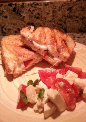 A picture of Caprese Salad.