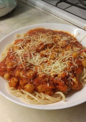 Una foto de Fideos con tuco vegetariano