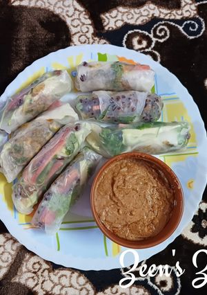 A picture of Vietnamese Rice Paper Rolls with Peanut Sauce.
