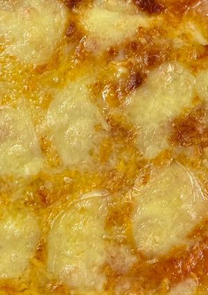 Una foto de Pastel de patata con salsa de tomate y atún
