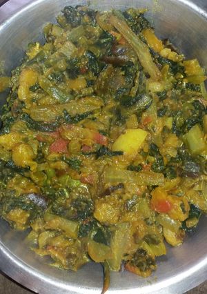 A picture of Malabar spinach curry.