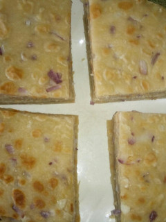 A picture of Onion garlic chapatis.