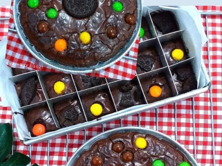 Langkah Gampang Membikin Resep Shiny Crust Brownie yang Lezat Anti Ribet, Lezat