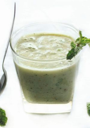 শসার স্মুদি রেসিপির প্রধান ছবি