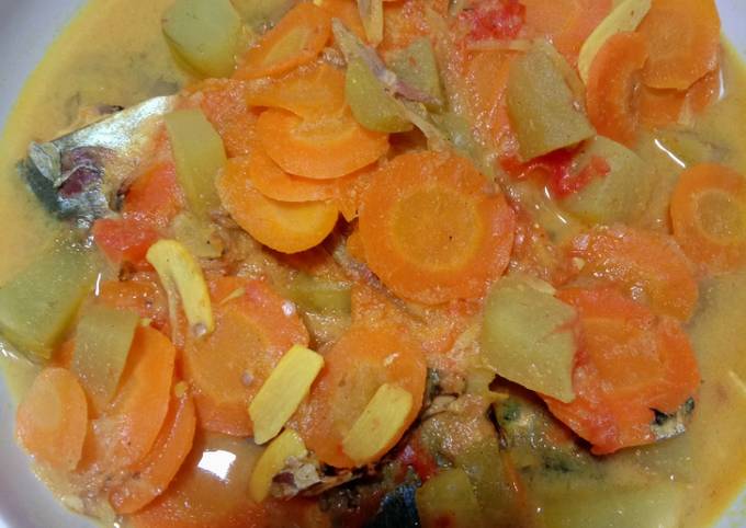 Resep Sop Kuning Ikan kembung oleh Agnesia Nofianti Nesya Resep Sop Kuning Ikan kembung oleh Agnesia Nofianti Nesya