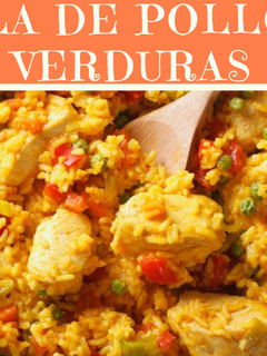 Una foto de Paella de pollo con verduras, fácil y riquísima