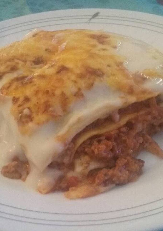 Una foto de Lasaña de carne boloñesa