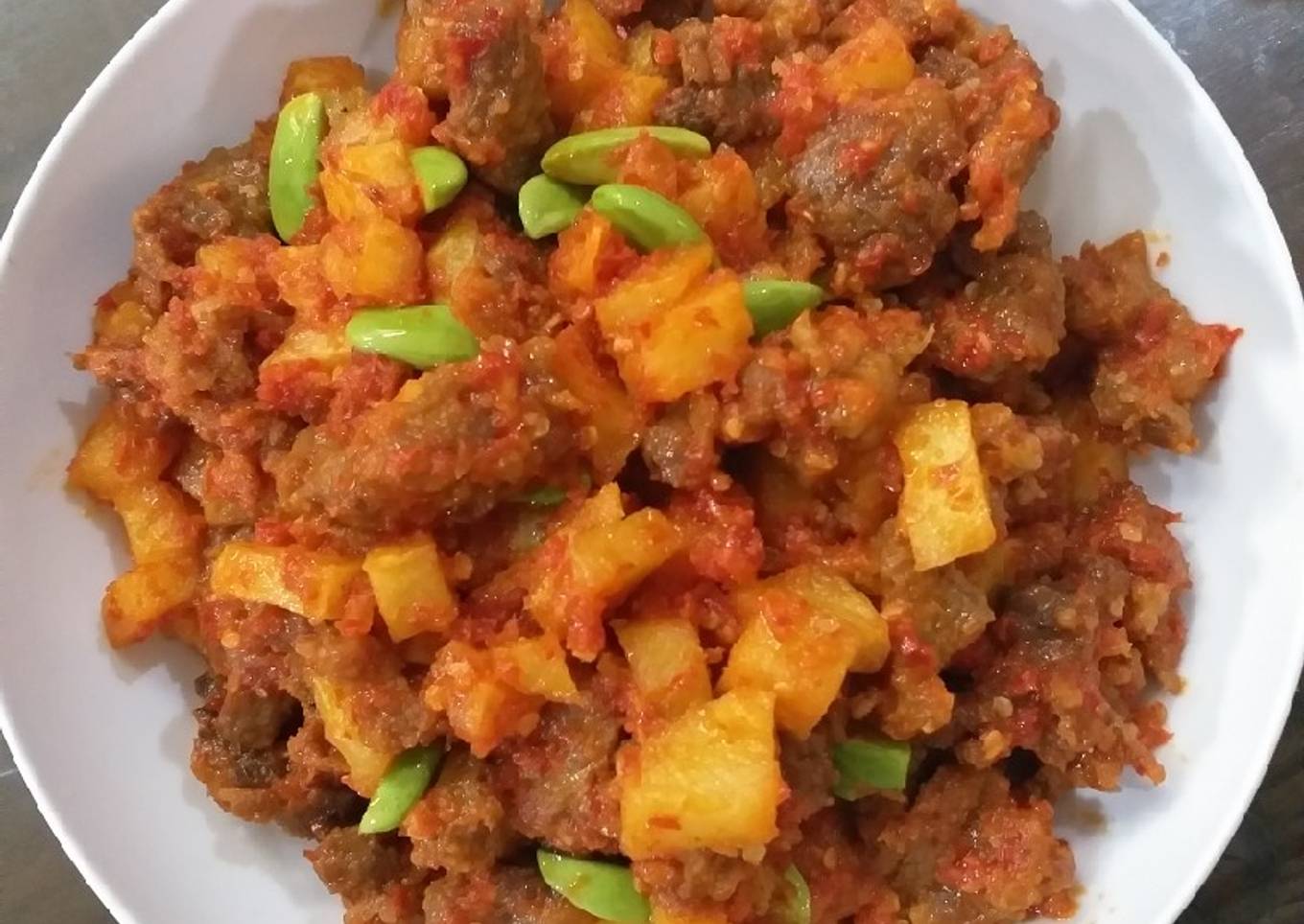 87. Sambal goreng daging kentang