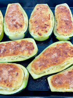 Una foto de Zapallitos rellenos simples (vegetarianos)