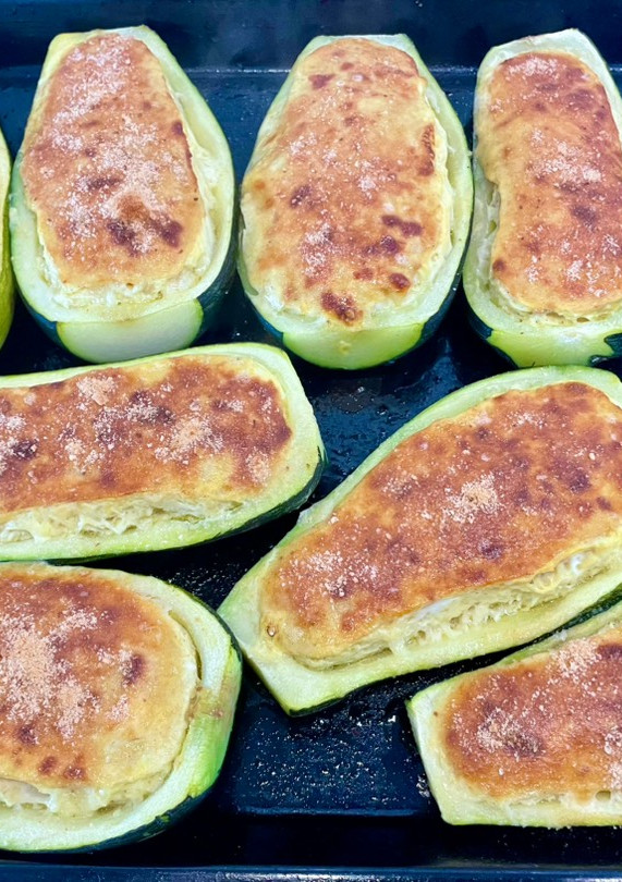 Una foto de Zapallitos rellenos simples (vegetarianos)
