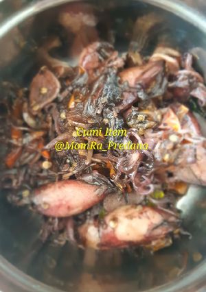 Foto resep 35.Cumi Item